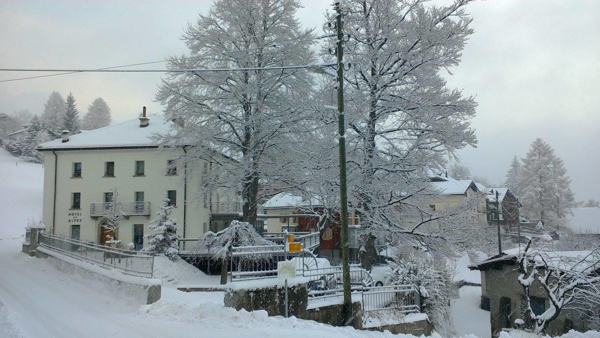 Hotel Des Alpes Dalpe Екстер'єр фото